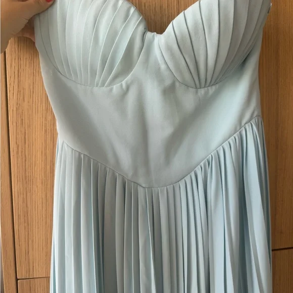 NWT House of CB Marcella Strapless Pleated Georgette Gown - Picture 4 of 9
